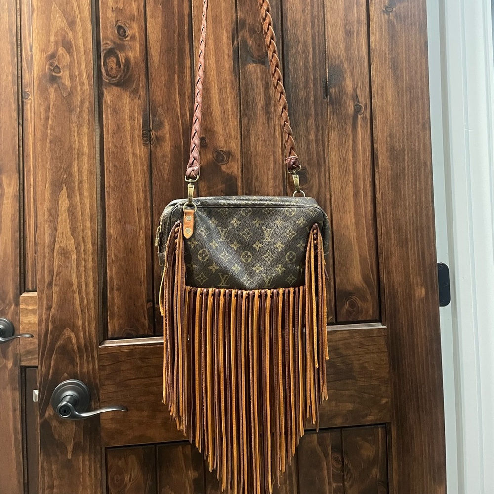 LV purse 👜 in mint condition